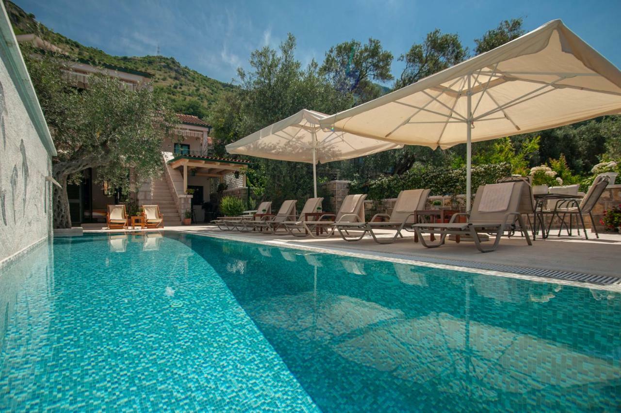 Villa Stevan Светі-Стефан Екстер'єр фото
