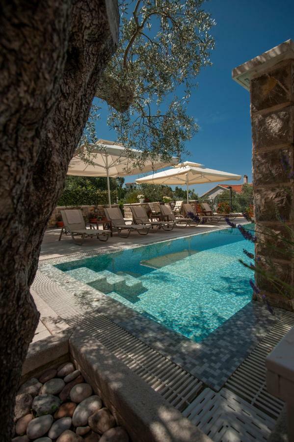 Villa Stevan Светі-Стефан Екстер'єр фото