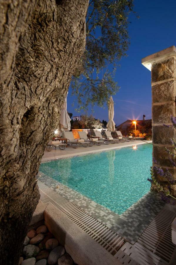 Villa Stevan Светі-Стефан Екстер'єр фото